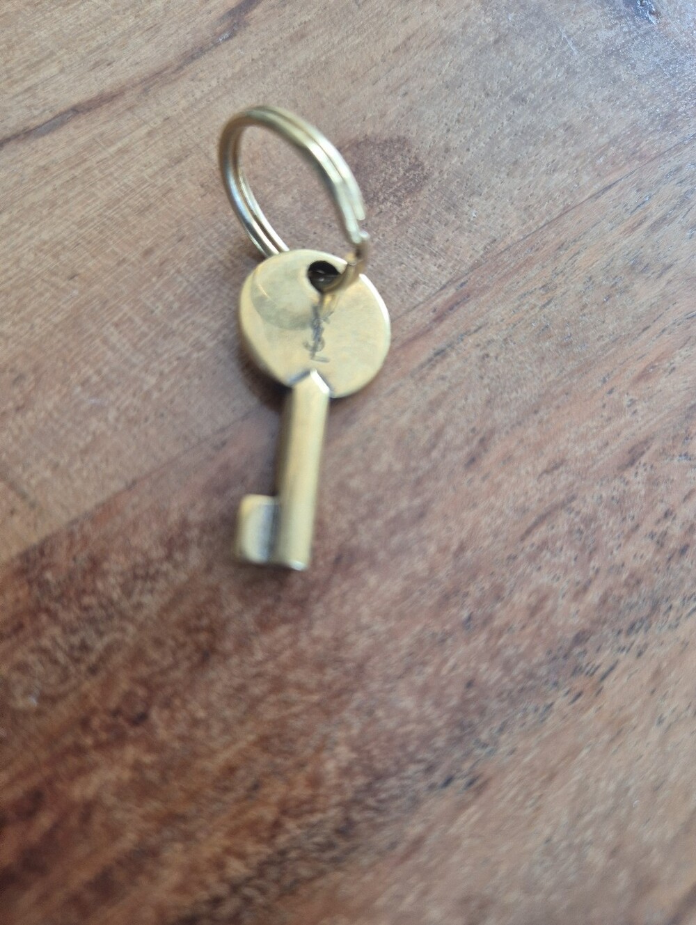 YSL Small metal key - Picture 3 of 6